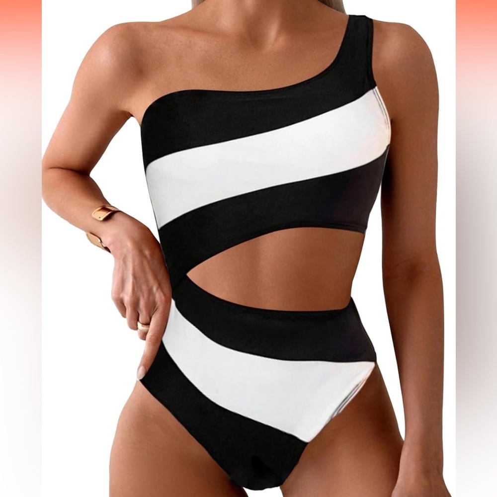 NWOT Stylish Black and White One-Shoulder Swimsuit